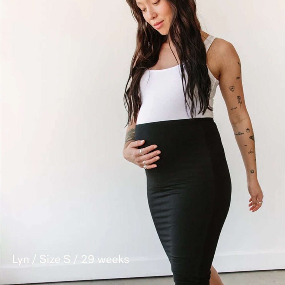 Maternity - Classic Pencil Skirt (Black, size small)